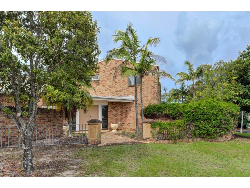 116 Upton Street, Bundall QLD 4217