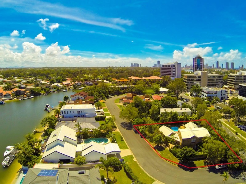 116 Upton Street, Bundall QLD 4217