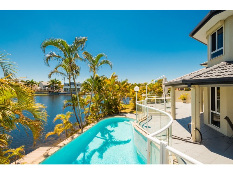 20/40 Cotlew Street East, Southport QLD 4215