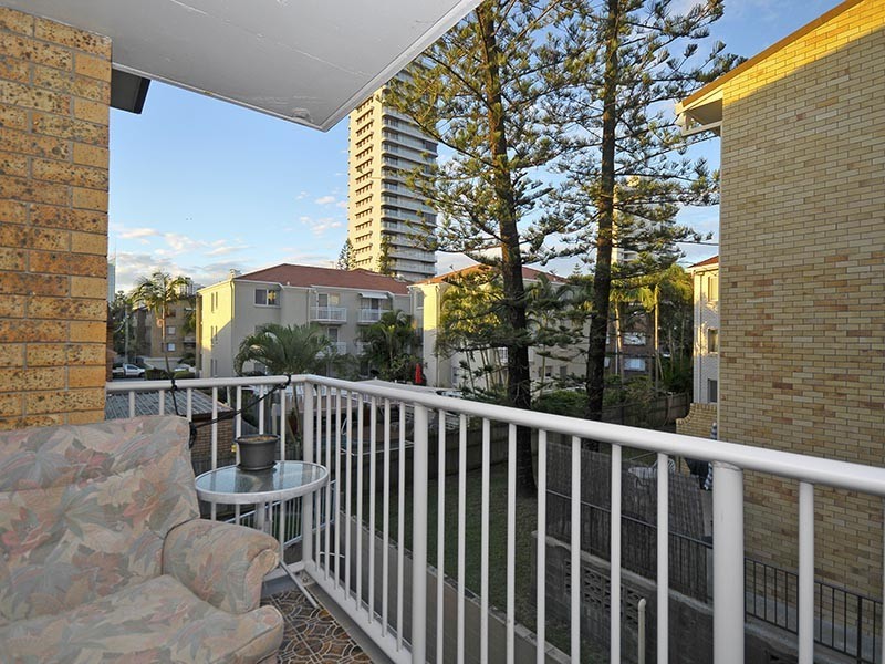 4 ‘Solana’ 13 Australia Avenue, Broadbeach QLD 4218