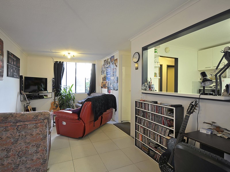 4 ‘Solana’ 13 Australia Avenue, Broadbeach QLD 4218