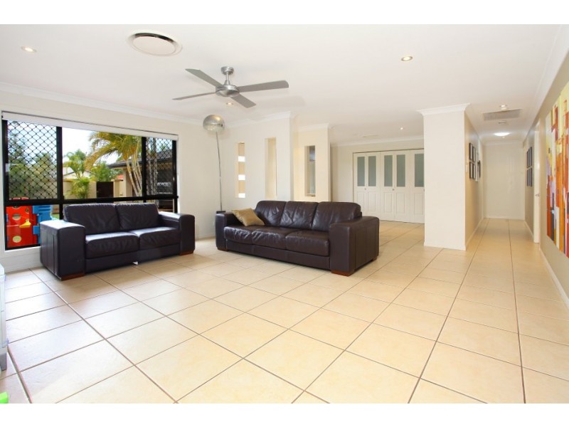 5 Mcilwraith Avenue, Sorrento QLD 4217