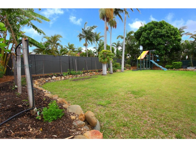 5 Mcilwraith Avenue, Sorrento QLD 4217