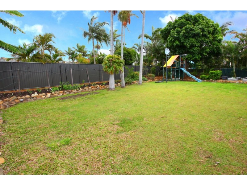 5 Mcilwraith Avenue, Sorrento QLD 4217
