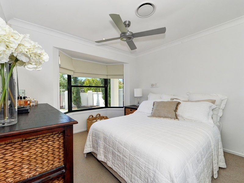 22 Forster Avenue, Sorrento QLD 4217