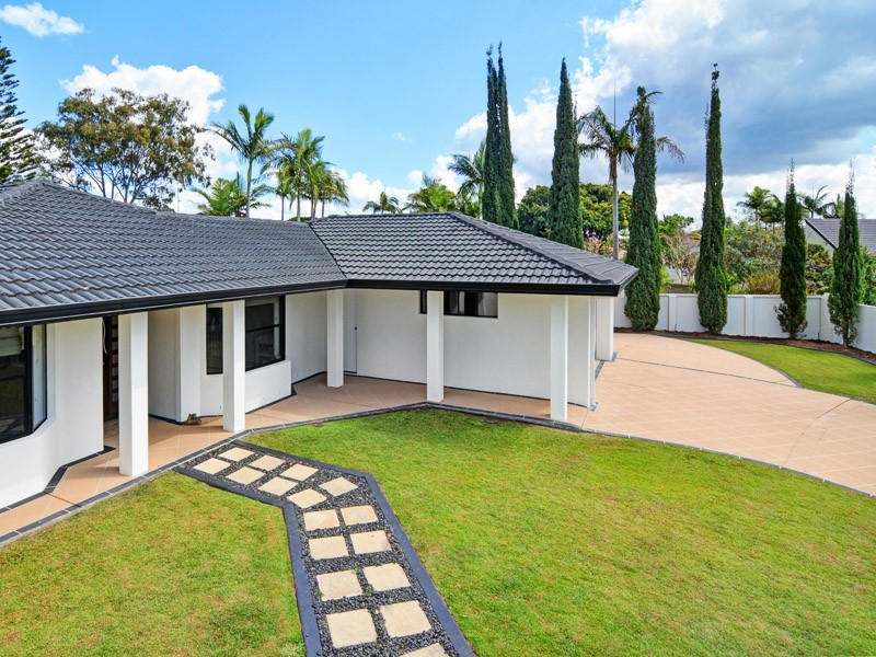 22 Forster Avenue, Sorrento QLD 4217