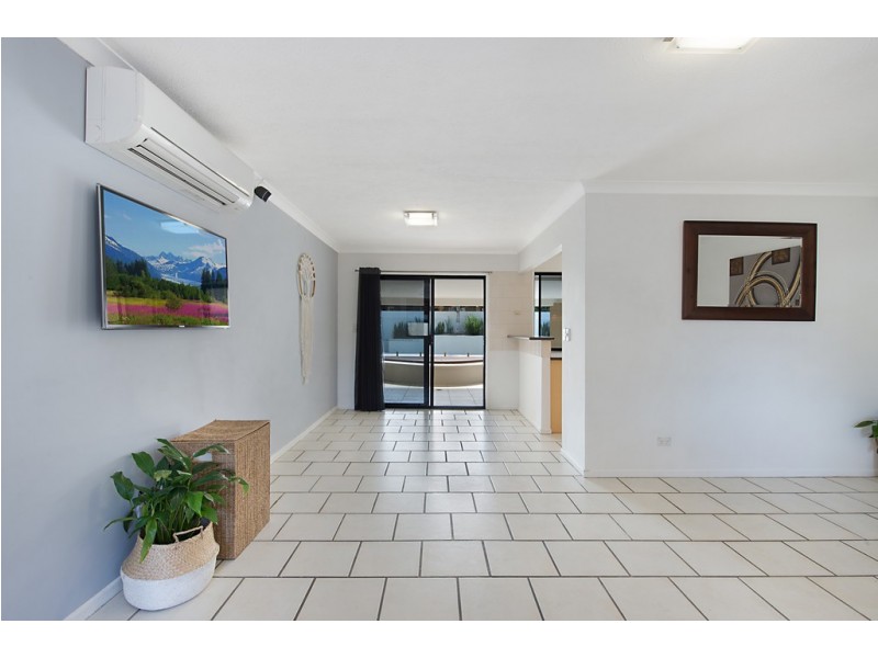 6 Tiwi Street, Sorrento QLD 4217