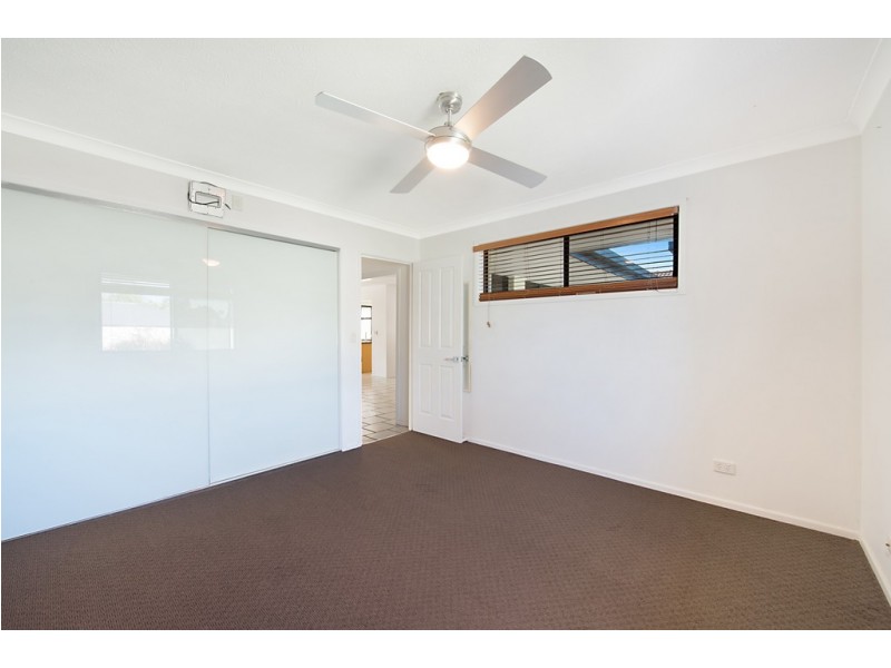 6 Tiwi Street, Sorrento QLD 4217