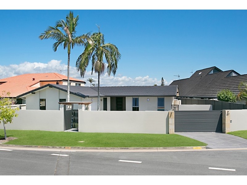 67 Boomerang Crescent, Sorrento QLD 4217