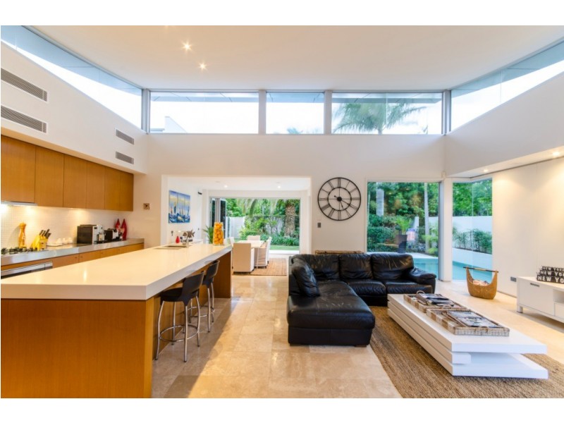 3/17 Marseille Court, Sorrento QLD 4217
