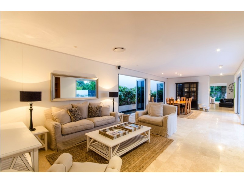 3/17 Marseille Court, Sorrento QLD 4217