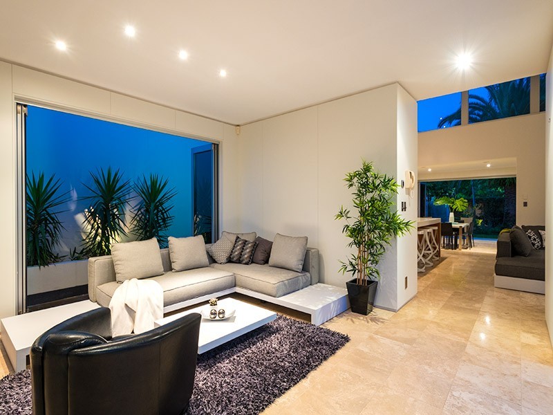 3/17 Marseille Court, Sorrento QLD 4217