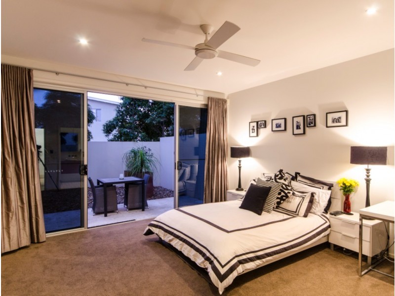 3/17 Marseille Court, Sorrento QLD 4217