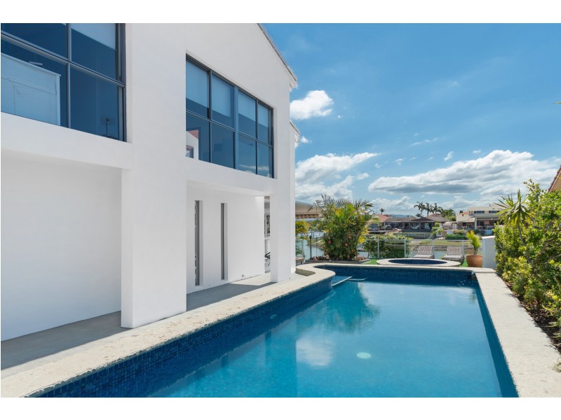 12 Claymore Crescent, Sorrento QLD 4217