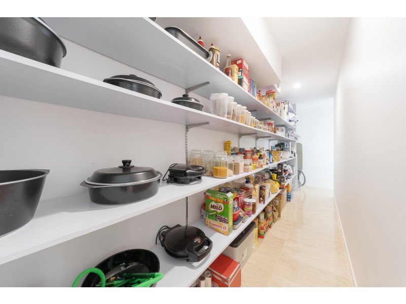 12 Claymore Crescent, Sorrento QLD 4217