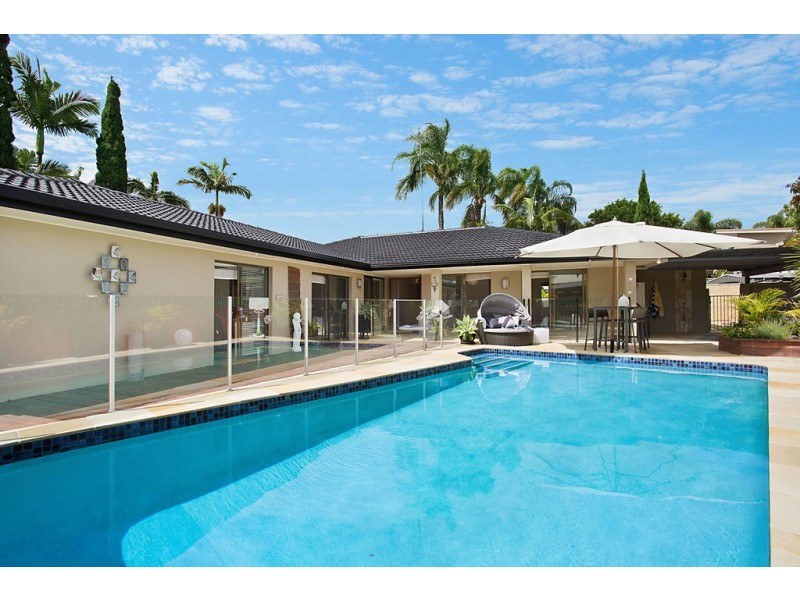 6 Tain Court, Sorrento QLD 4217