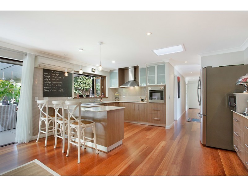 6 Tain Court, Sorrento QLD 4217