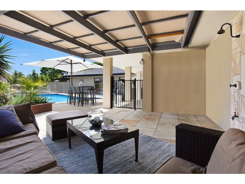 6 Tain Court, Sorrento QLD 4217