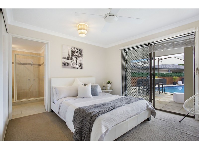 6 Tain Court, Sorrento QLD 4217