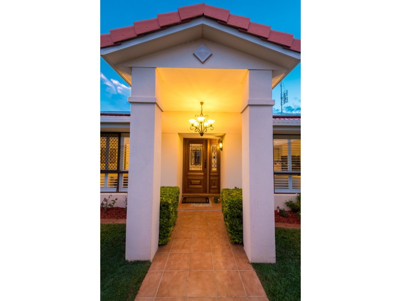 47 Claymore Crescent, Sorrento QLD 4217