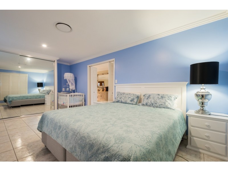 47 Claymore Crescent, Sorrento QLD 4217