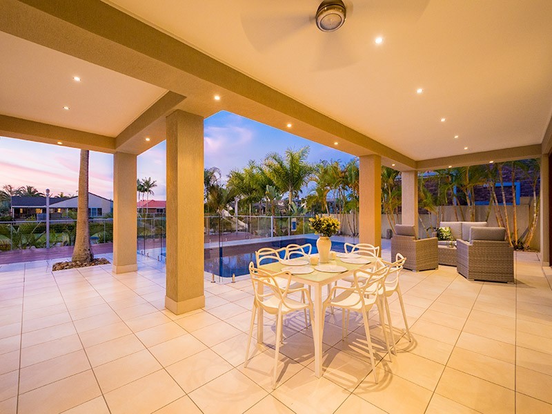 48 Charolais Crescent, Benowa Waters QLD 4217