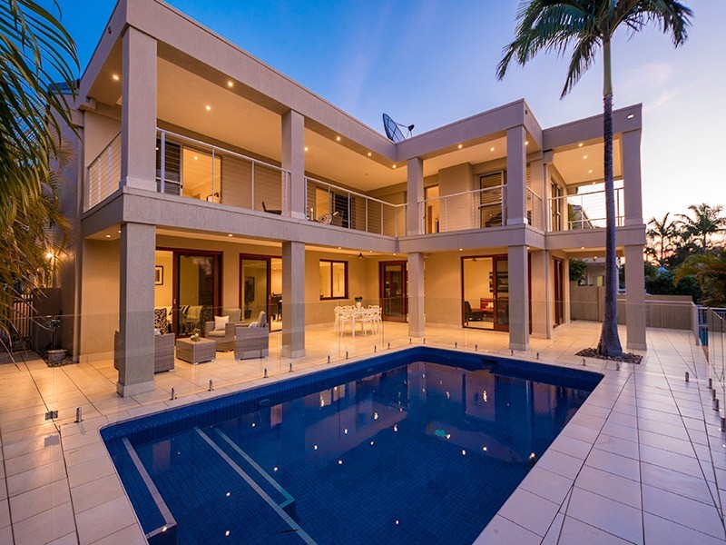 48 Charolais Crescent, Benowa Waters QLD 4217