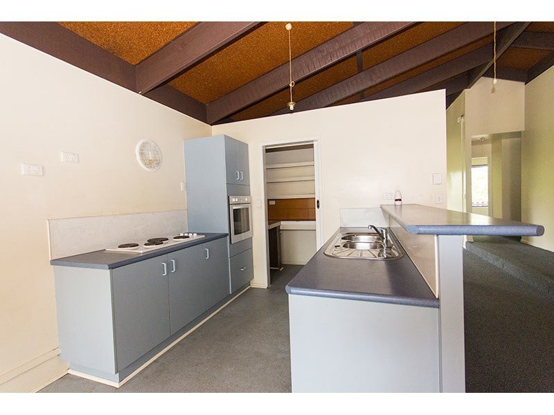 21 Nerang Broadbeach Rd, Nerang QLD 4211