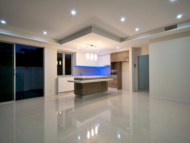 5A Daimler Drive, Bundall QLD 4217