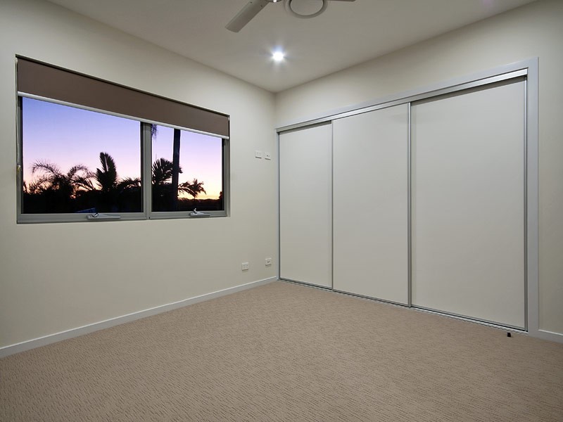 5A Daimler Drive, Bundall QLD 4217