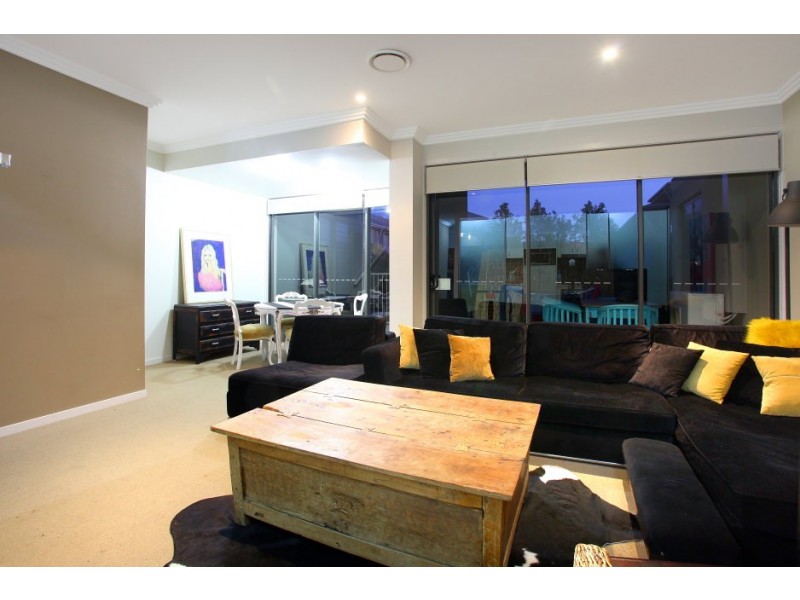 11/45 Bundall Road, Bundall QLD 4217