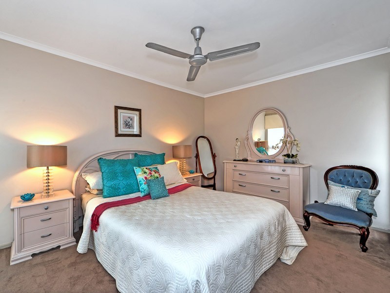 92 Yangoora Crescent, Ashmore QLD 4214