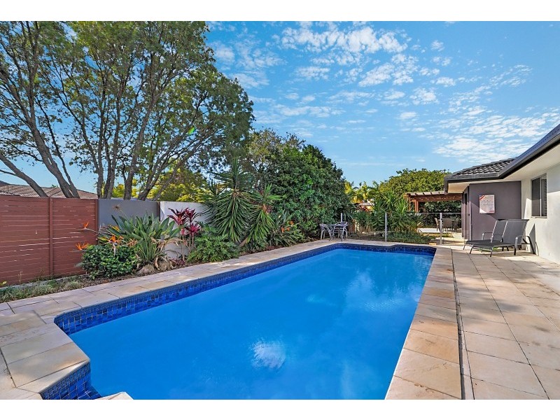 80 Campbell Street, Sorrento QLD 4217