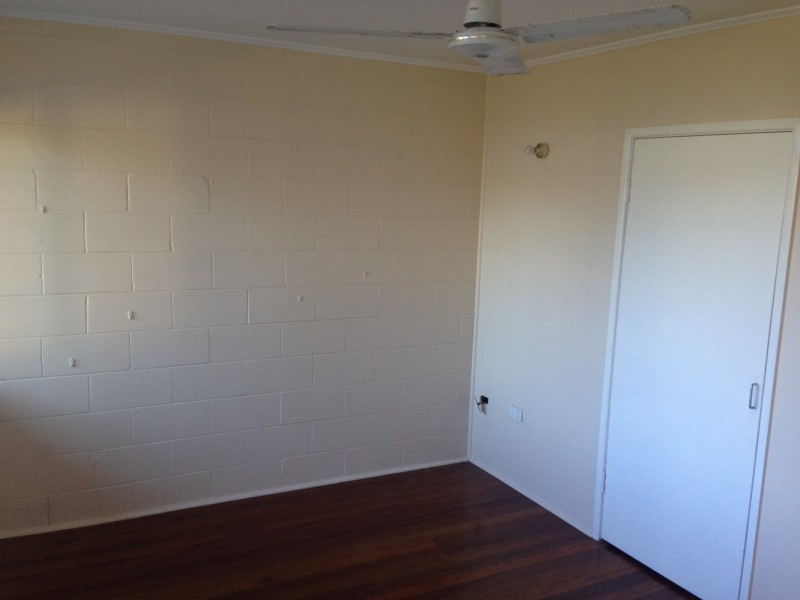 3/4 George Ave, Broadbeach QLD 4218