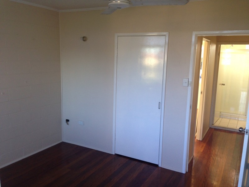 3/4 George Ave, Broadbeach QLD 4218