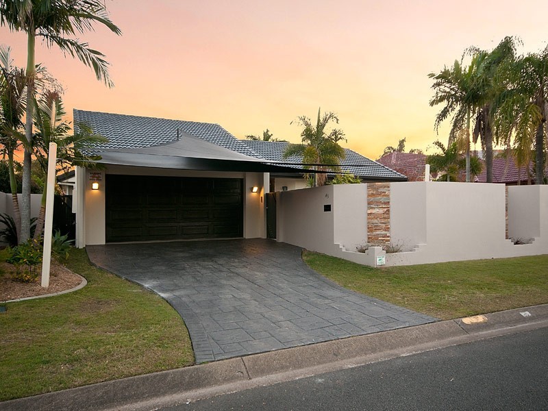43 Cayman Drive, Clear Island Waters QLD 4226
