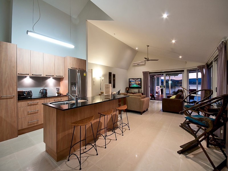 43 Cayman Drive, Clear Island Waters QLD 4226