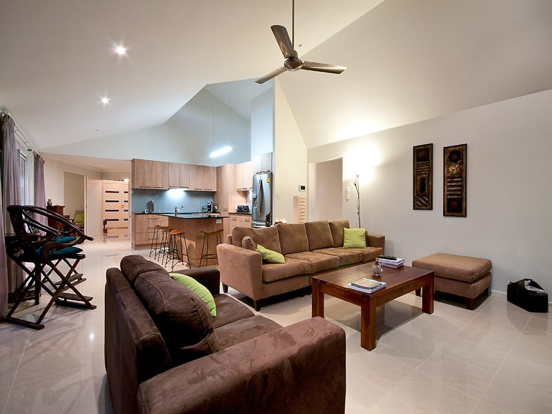 43 Cayman Drive, Clear Island Waters QLD 4226