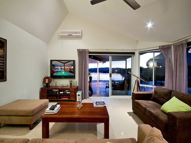 43 Cayman Drive, Clear Island Waters QLD 4226