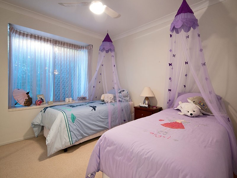 43 Cayman Drive, Clear Island Waters QLD 4226