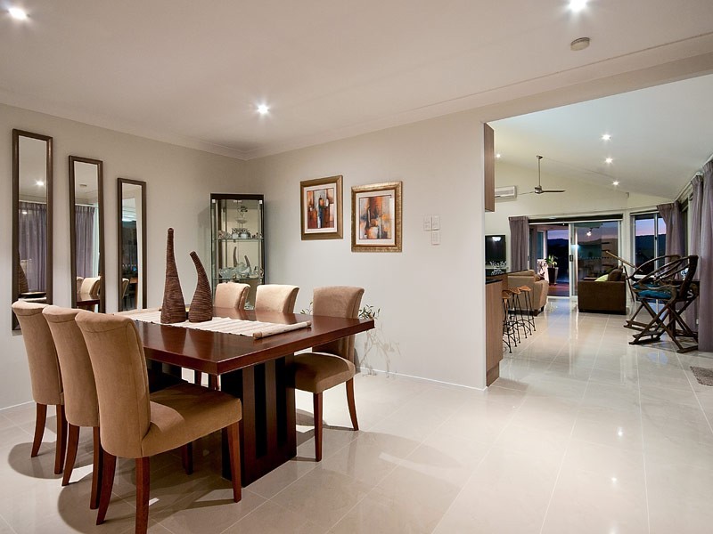 43 Cayman Drive, Clear Island Waters QLD 4226