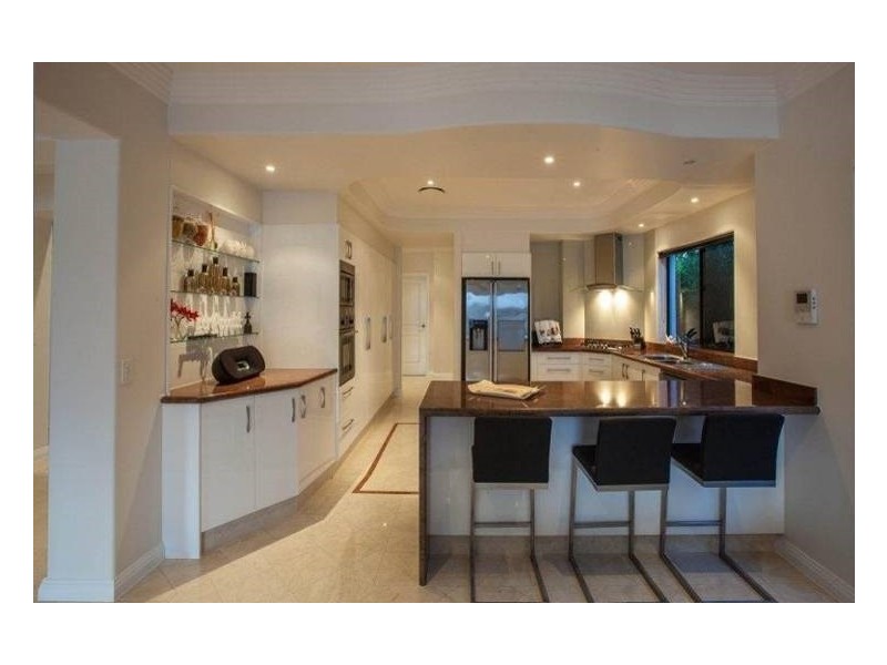 108 Amalfi Drv, Surfers Paradise QLD 4217