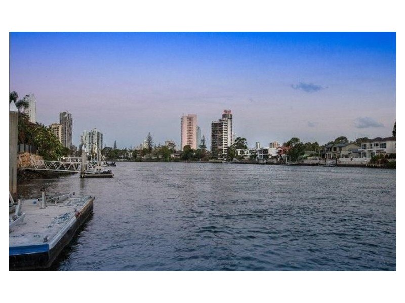 108 Amalfi Drv, Surfers Paradise QLD 4217