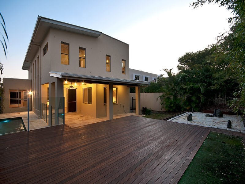 1017 Lakeview Terrace, Benowa QLD 4217