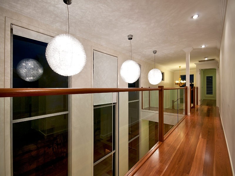 1017 Lakeview Terrace, Benowa QLD 4217