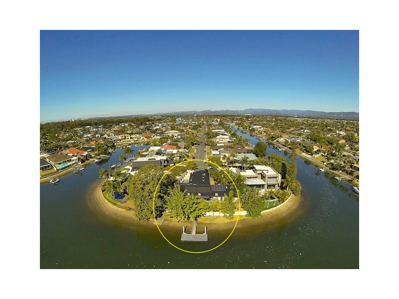 2 Platypus Avenue, Sorrento QLD 4217