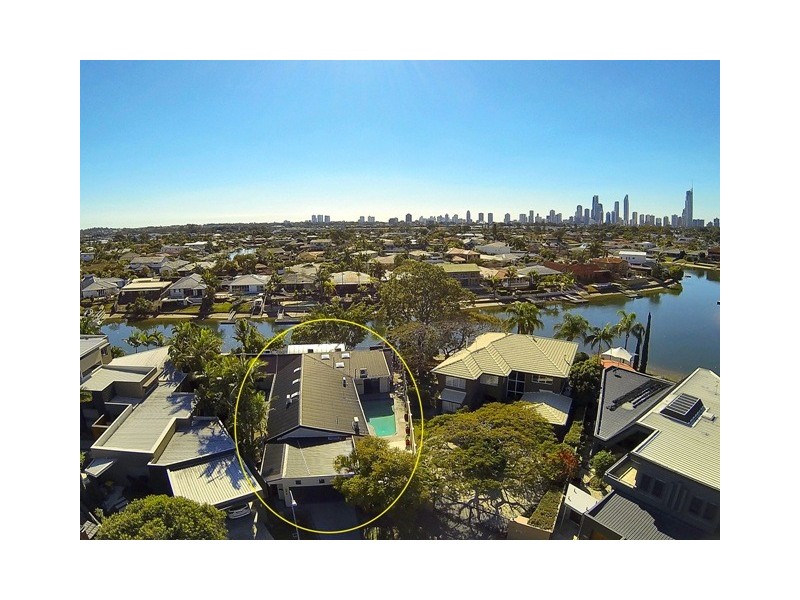 2 Platypus Avenue, Sorrento QLD 4217