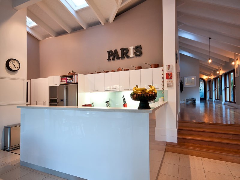 2 Platypus Avenue, Sorrento QLD 4217