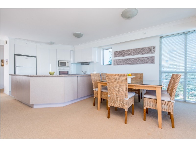 25 ‘Oceana on Broadbeach’ 100 Old Burleigh Road, Broadbeach QLD 4218