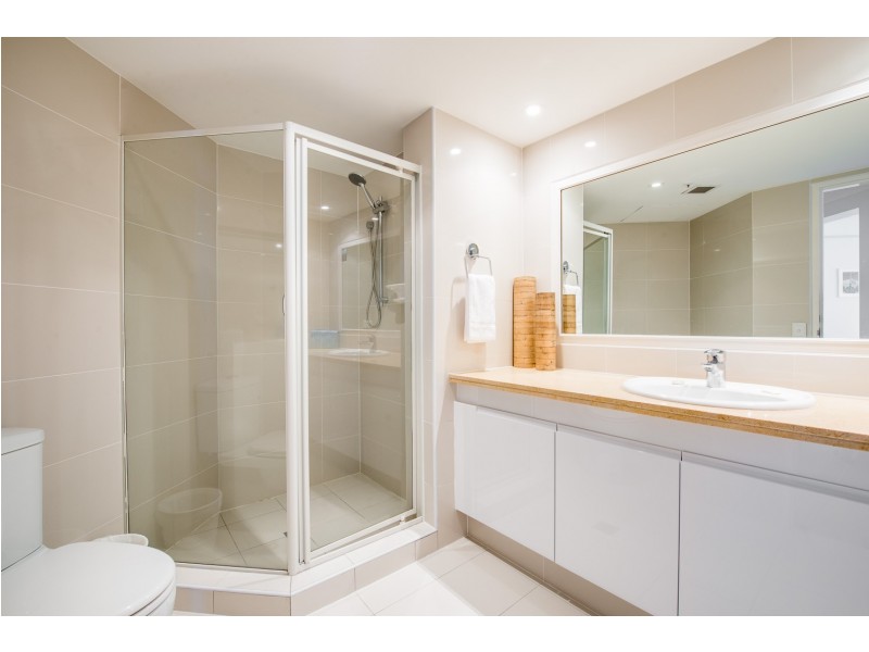 25 ‘Oceana on Broadbeach’ 100 Old Burleigh Road, Broadbeach QLD 4218